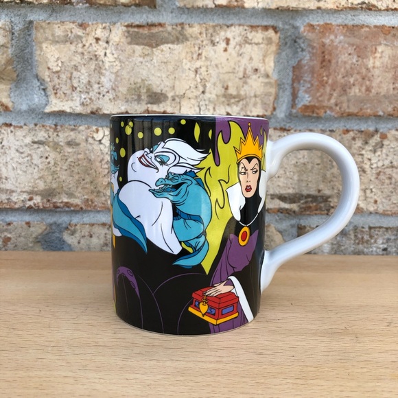 Disney Villains Ceramic Mug feat. Maleficent, Ursula, Evil Queen Queen of Hearts - Picture 2 of 10